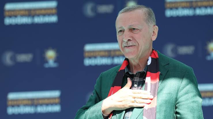 Erdoğan Van'da Halka Sesleniyor: Beşyol Meydanı'nda Miting!